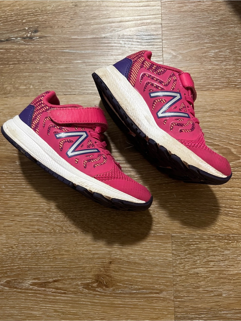 New Balance Kids' Pink Athletic Sneakers Runners Size 10 Kids Running Shoes 10c
